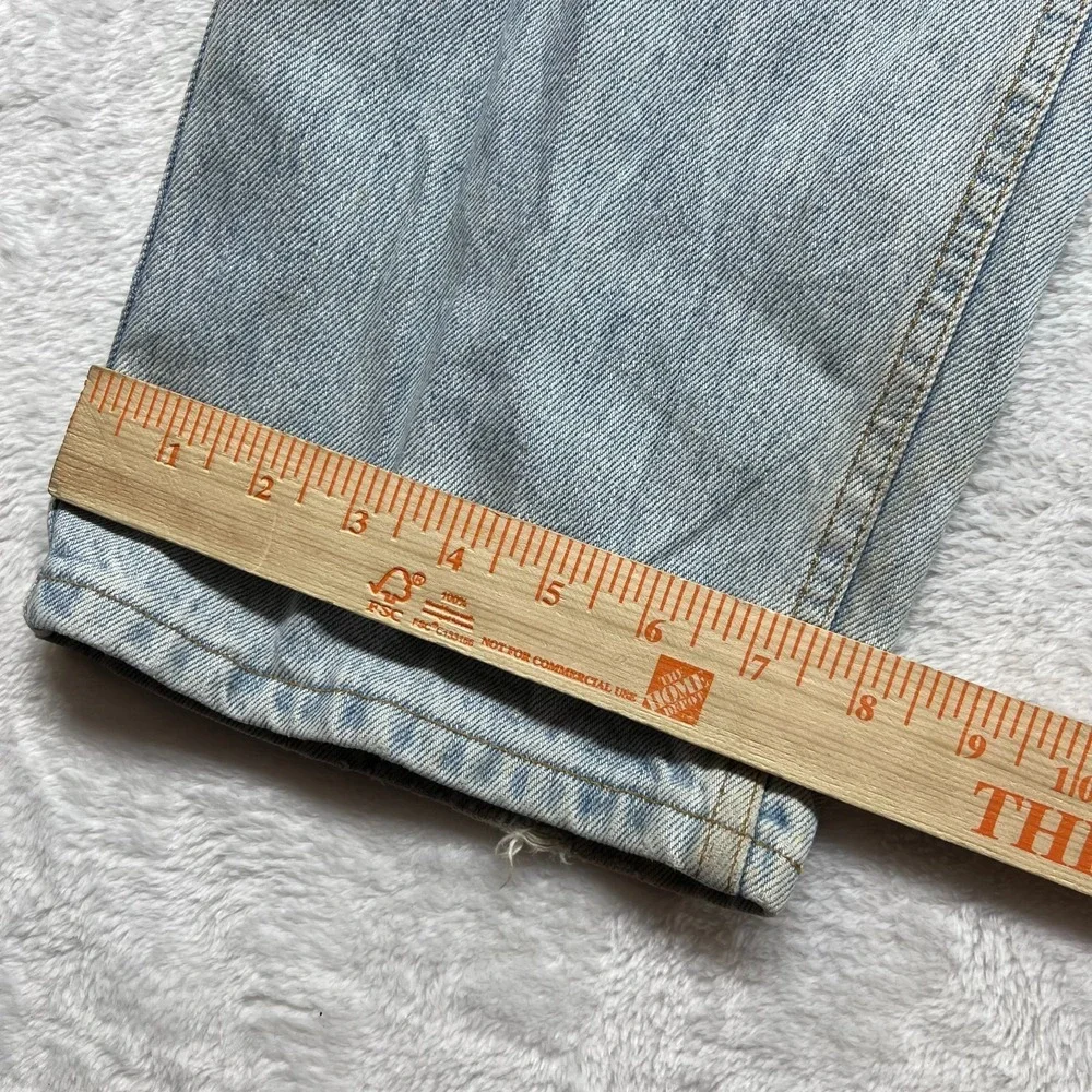 VTG Levi's 505 Regular Fit Straight Leg Jeans Men's Blue Denim Zip Fly - 35X34.5